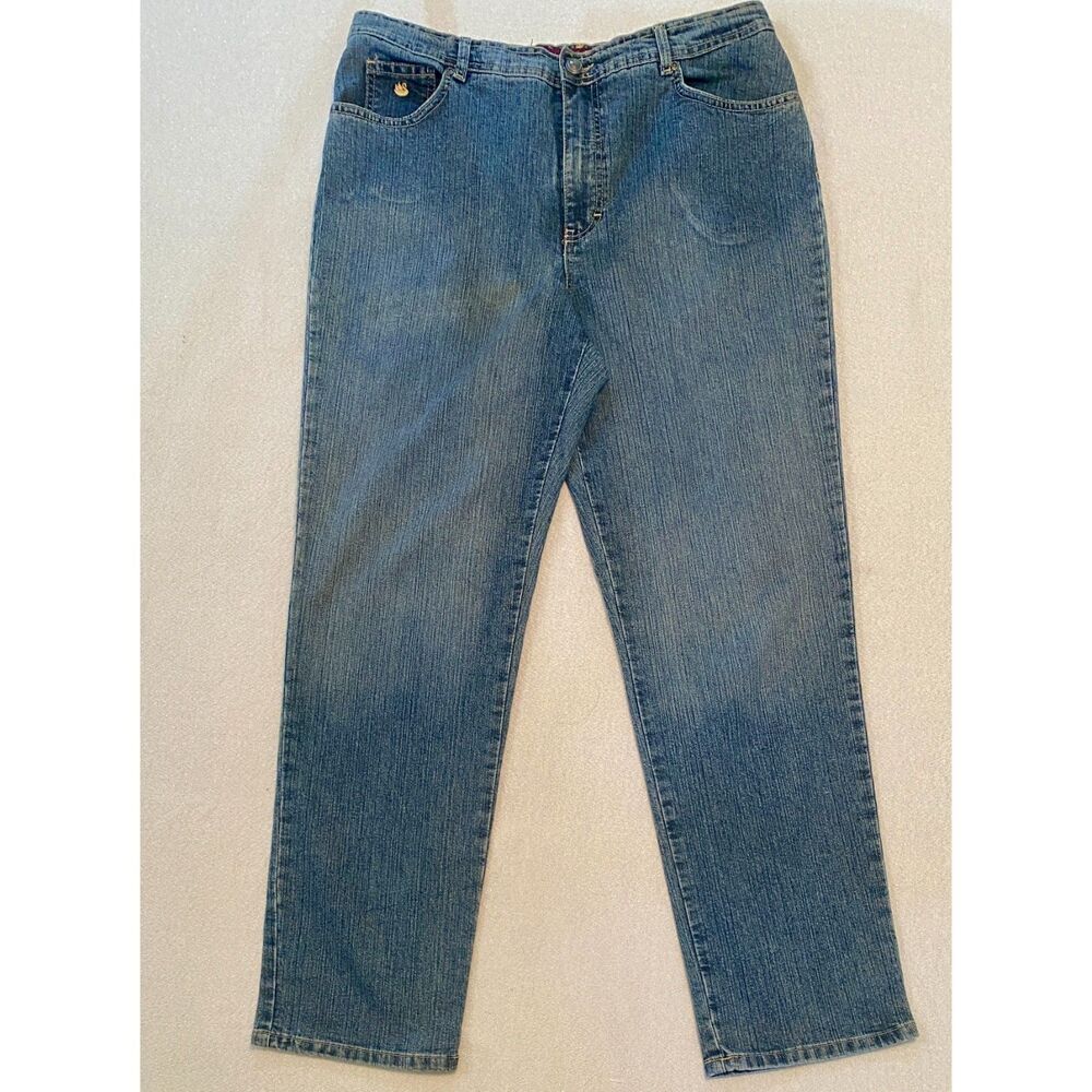 Gloria Vanderbilt size 14 denim jeans. Amanda style